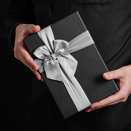How to Improve Your Branding with Customized Gift Box Designs  