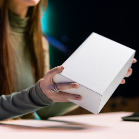 Bir Deneyim Olarak Kutu Açılımı ve Marka Sadakatine Etkisi