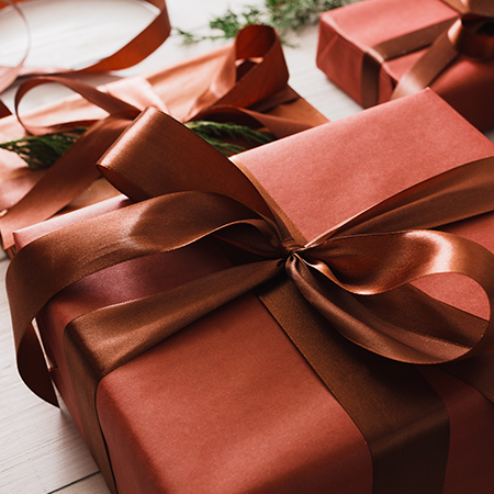 The Role Of Dark Colors In Box Desıgns Of Your E-Commerce Luxury Consumer Products