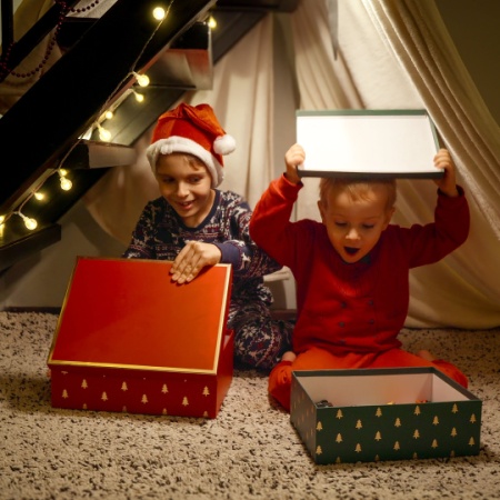 Christmas Döneminde Hediyelik Ürünlerinizi Neden Özel Bir Paketlemeyle Sunmalısınız?